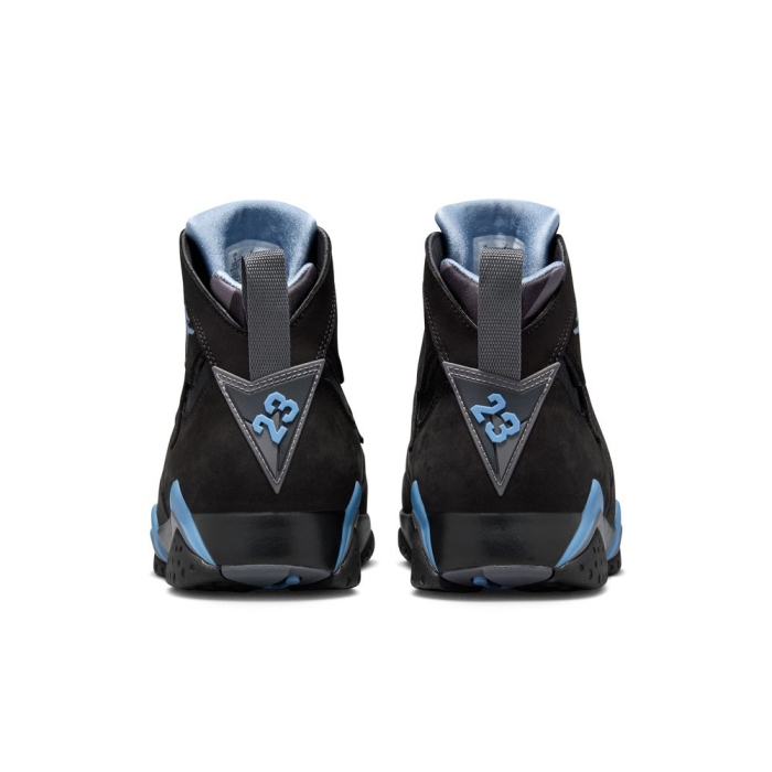 AIR JORDAN 7 RETRO Hoops Station