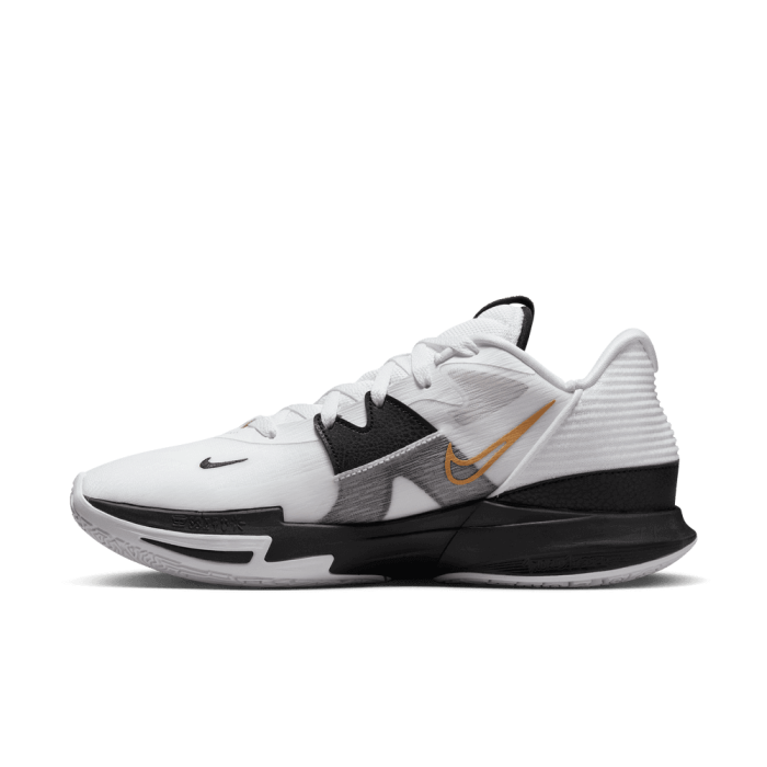 Kyrie 6 hot sale hoops station