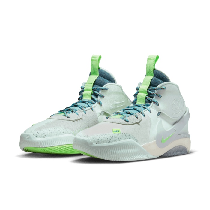 Kyrie 5 top hoops station